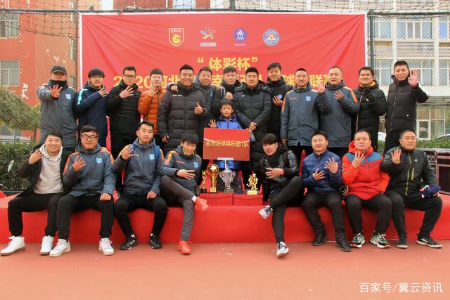 菲律宾坚称无意拖走仁爱礁军舰，将其视为常驻舰艇